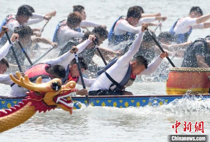 2024中华龙舟大赛首站在江苏盐城拉开帷幕，36支