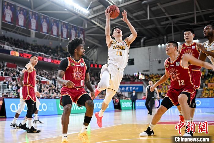 本周CBA综述：广厦锁定常规赛冠军，南京队首次