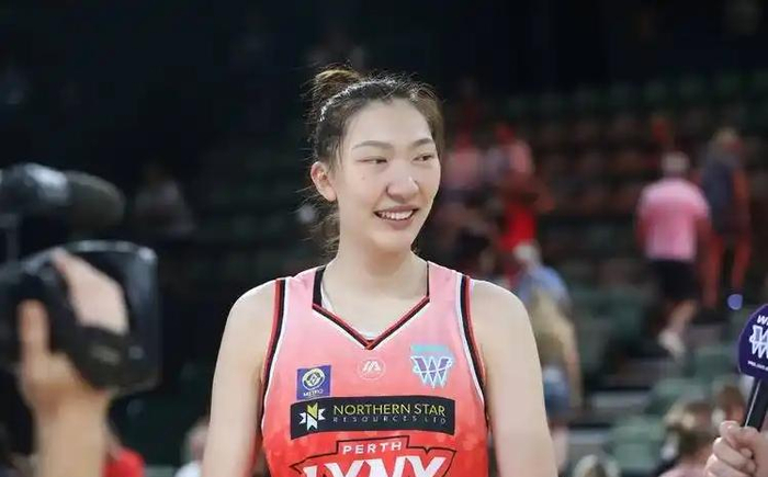 杨力维直言长期集训弊端 宫鲁鸣或成焦点人物