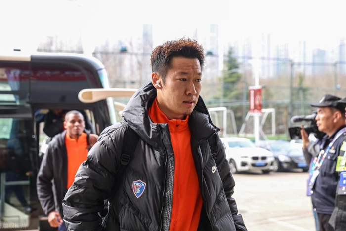 徐新爆射破门助云南玉昆险胜 上港陷5轮1分困局