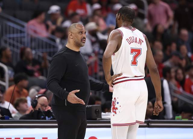 杜兰特伤退火箭迎战湖人 骑士哈登首秀胜出 勇士